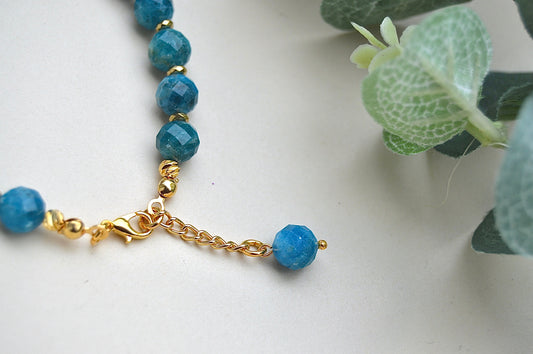 Apatitt fasettarmbånd med gullbelagte detaljer – inspirasjon, energi og kreativ flyt