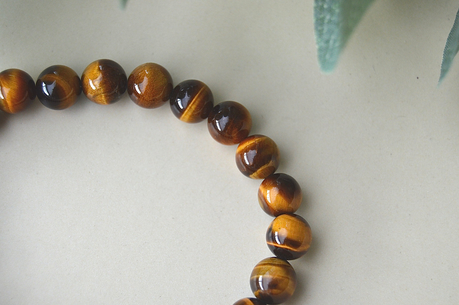 Tigerøye, Obsidian, Røykkvarts og Lapis Lazuli