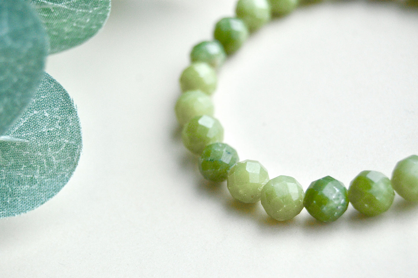 Fasettslipt Jade Armbånd – Velstand og Indre Fred