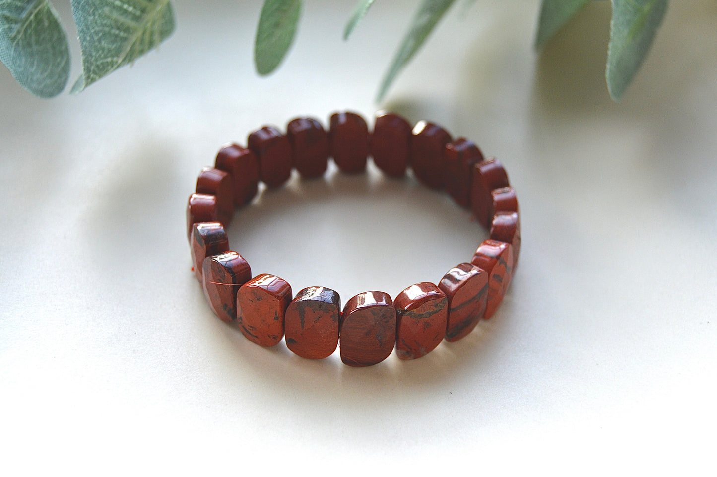 Jaspis armbånd (fasett) - styrke, stabilitet og jordende energi