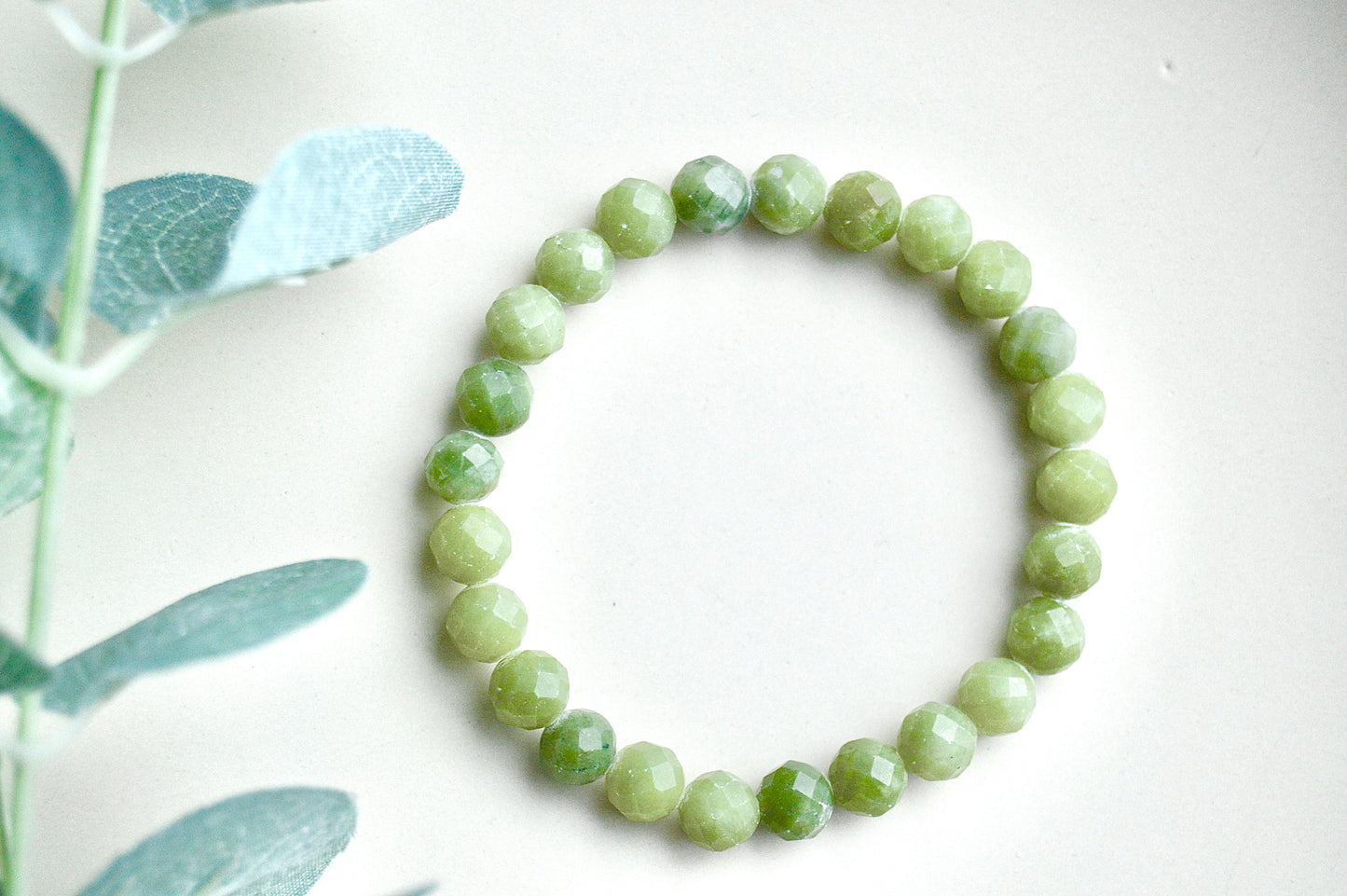 Fasettslipt Jade Armbånd – Velstand og Indre Fred